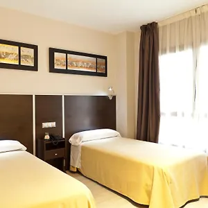 *** Gasthof Avenida Barajas Spanien
